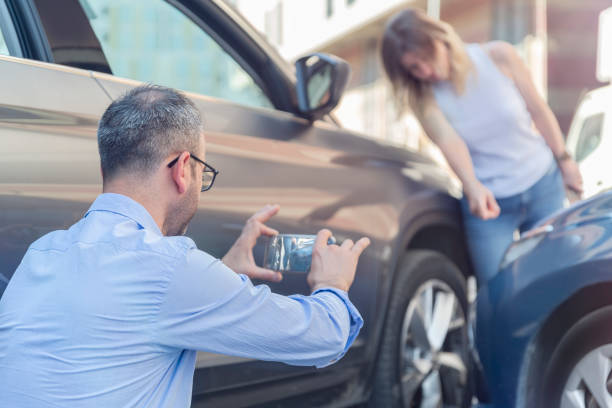 Professional Full Coverage Car Insurance technician working in Maitland, FL